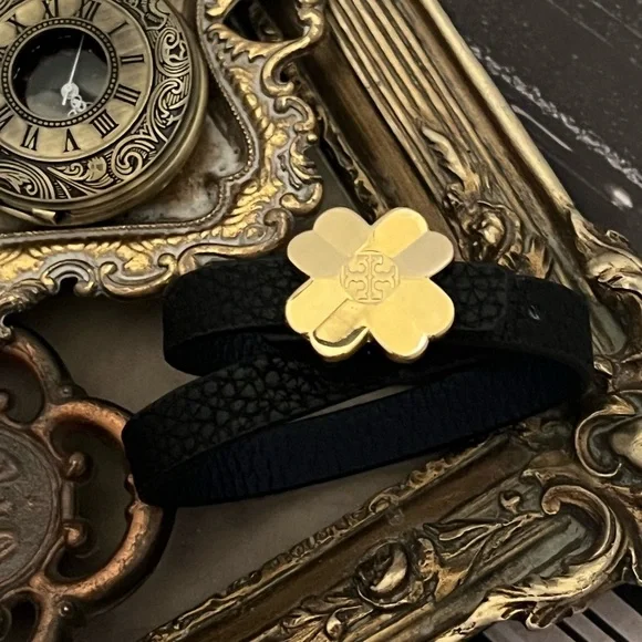 St. Patrick’s Day Shamrock Shawn Gold Clover Leather Wrap Bracelet - Picture 5 of 5